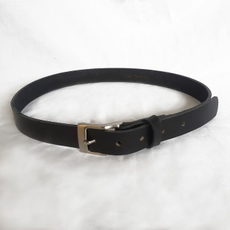 Cincho de cuero negro